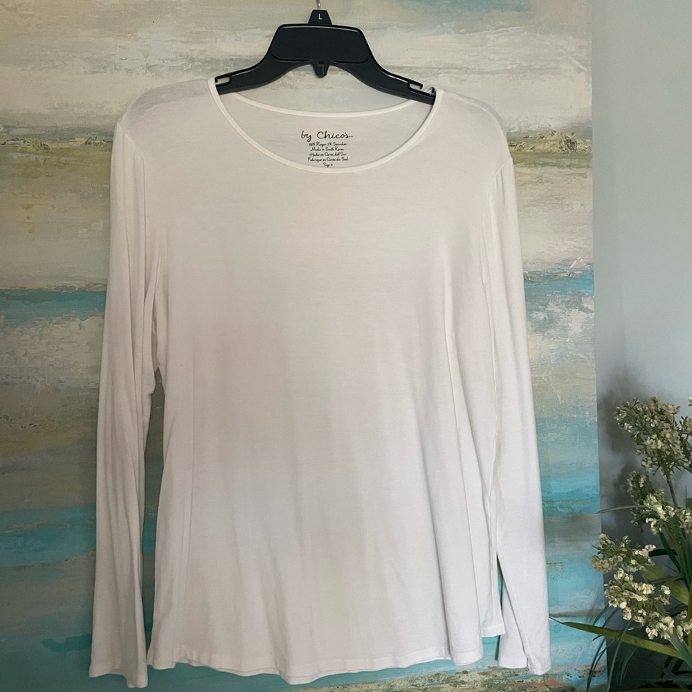 Chico's Cream Long Sleeve Tee